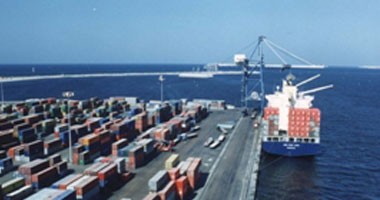 وصول 33 ألف طن مواد بترولية من فرنسا إلى ميناء الإسكندرية