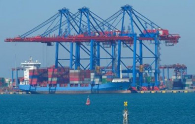 أمن الموانئ ينجح في إحباط محاولة تهريب كمية كبيرة من المهمات العسكرية إلى البلاد عبر ميناء السخنة